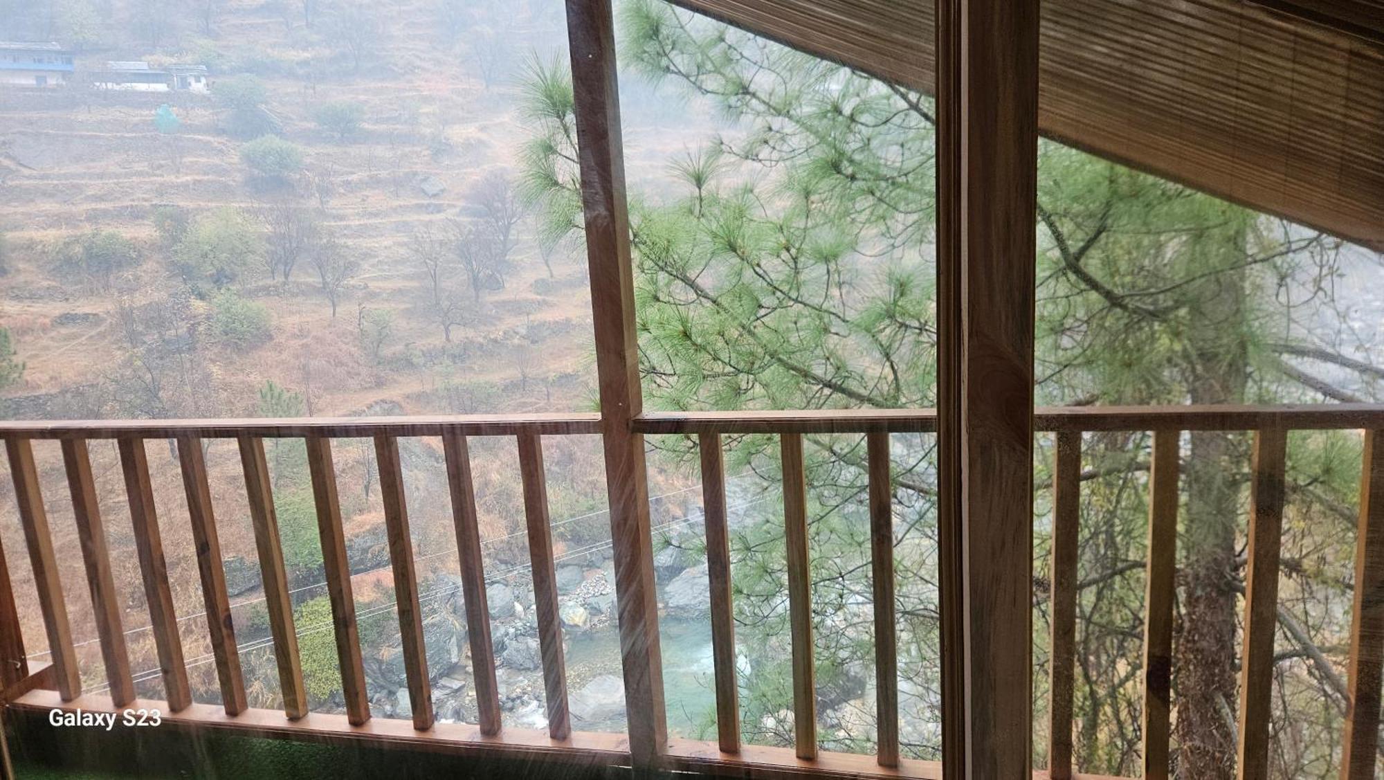 The Fiza Retreat Tirthan Banjar Экстерьер фото