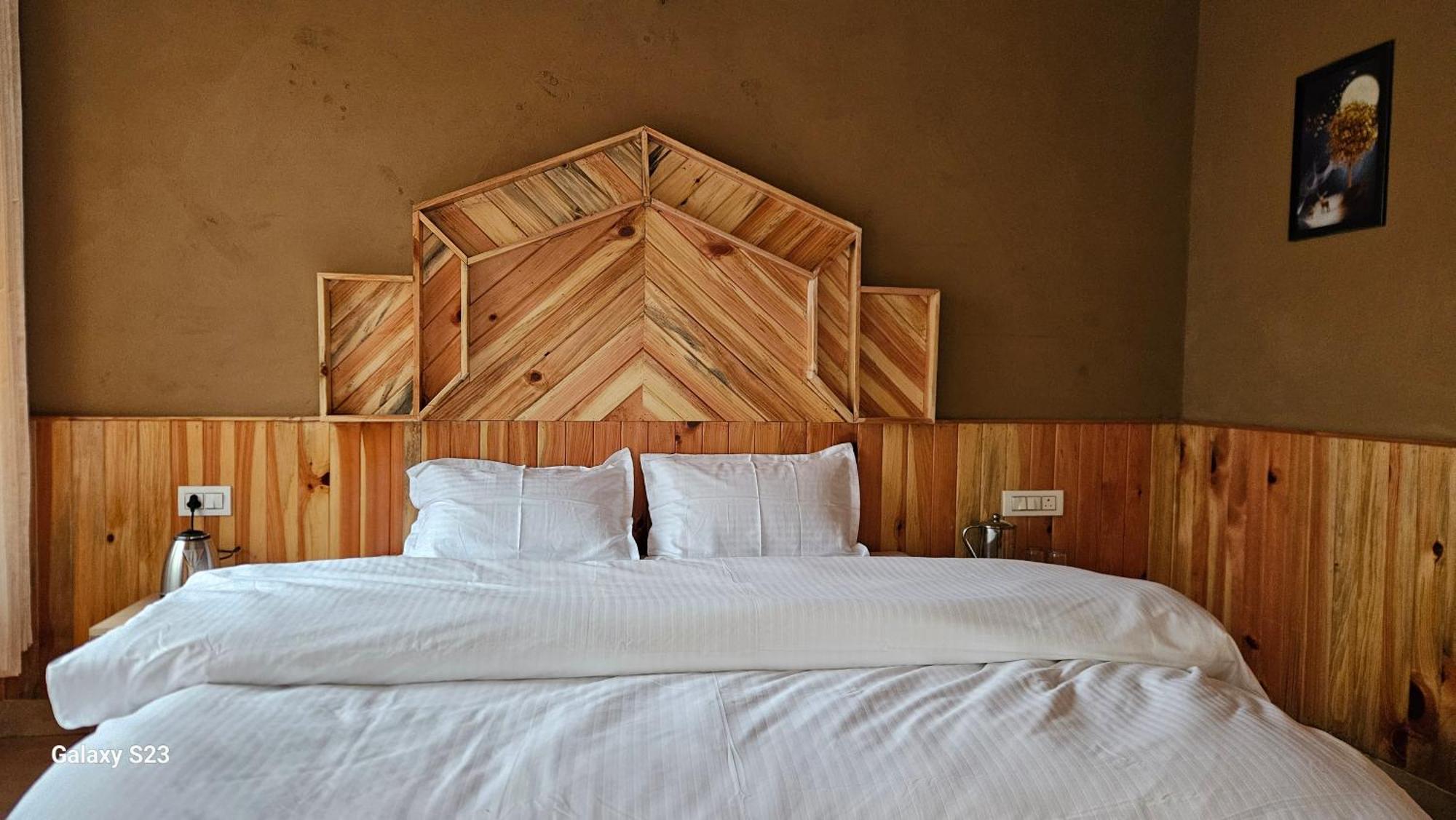 The Fiza Retreat Tirthan Banjar Экстерьер фото